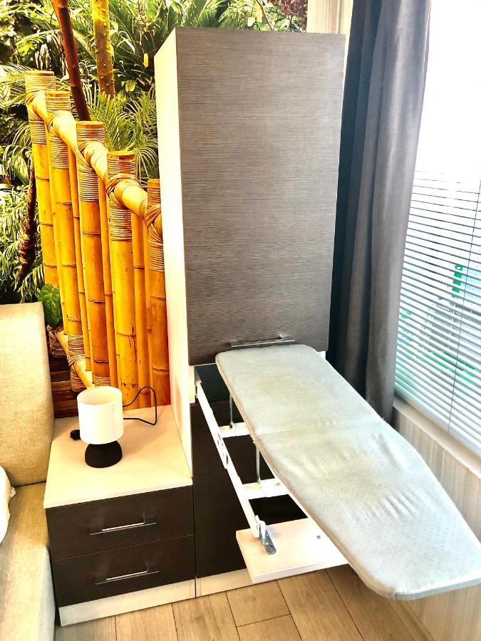 Avelov Art Apartment Burgas City Eksteriør billede