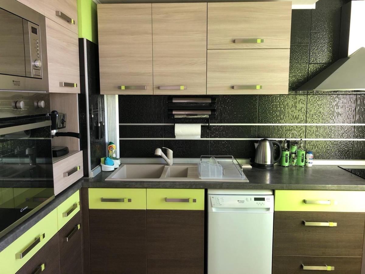 Avelov Art Apartment Burgas City Eksteriør billede