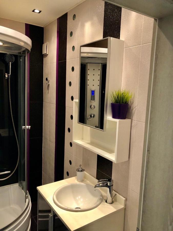Avelov Art Apartment Burgas City Eksteriør billede